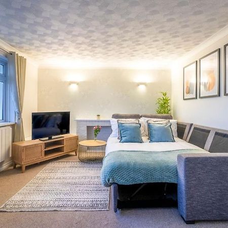 Beautiful Sea View 2 Bedroom Sleeps 6-Free Parking Bournemouth Exteriér fotografie